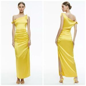 Alice + Olivia Marilla Off The Shoulder Ruched Maxi Dress Size 2